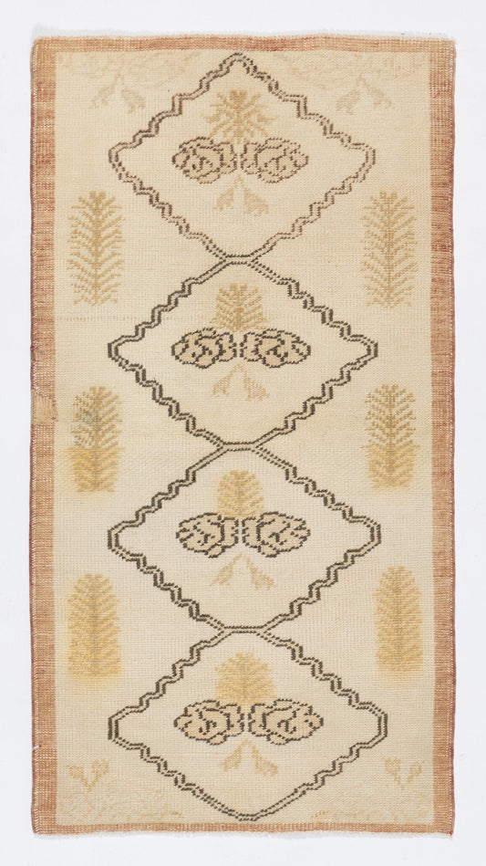 HOU2507164 | 35.43 | 2'3" X 4'3"